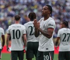 若昂-佩德罗打趣：希望队友别让我跳舞了，因为我刚当选全场最佳